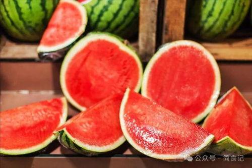 今日吃瓜有什么讲究,揭秘吃瓜讲究与时尚潮流